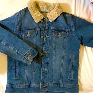 Denim bomber jacket with fluffy and soft inside